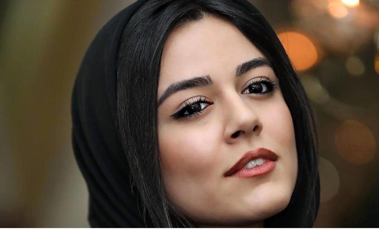 توصیه جالب خانم بازیگر + ویدئو
