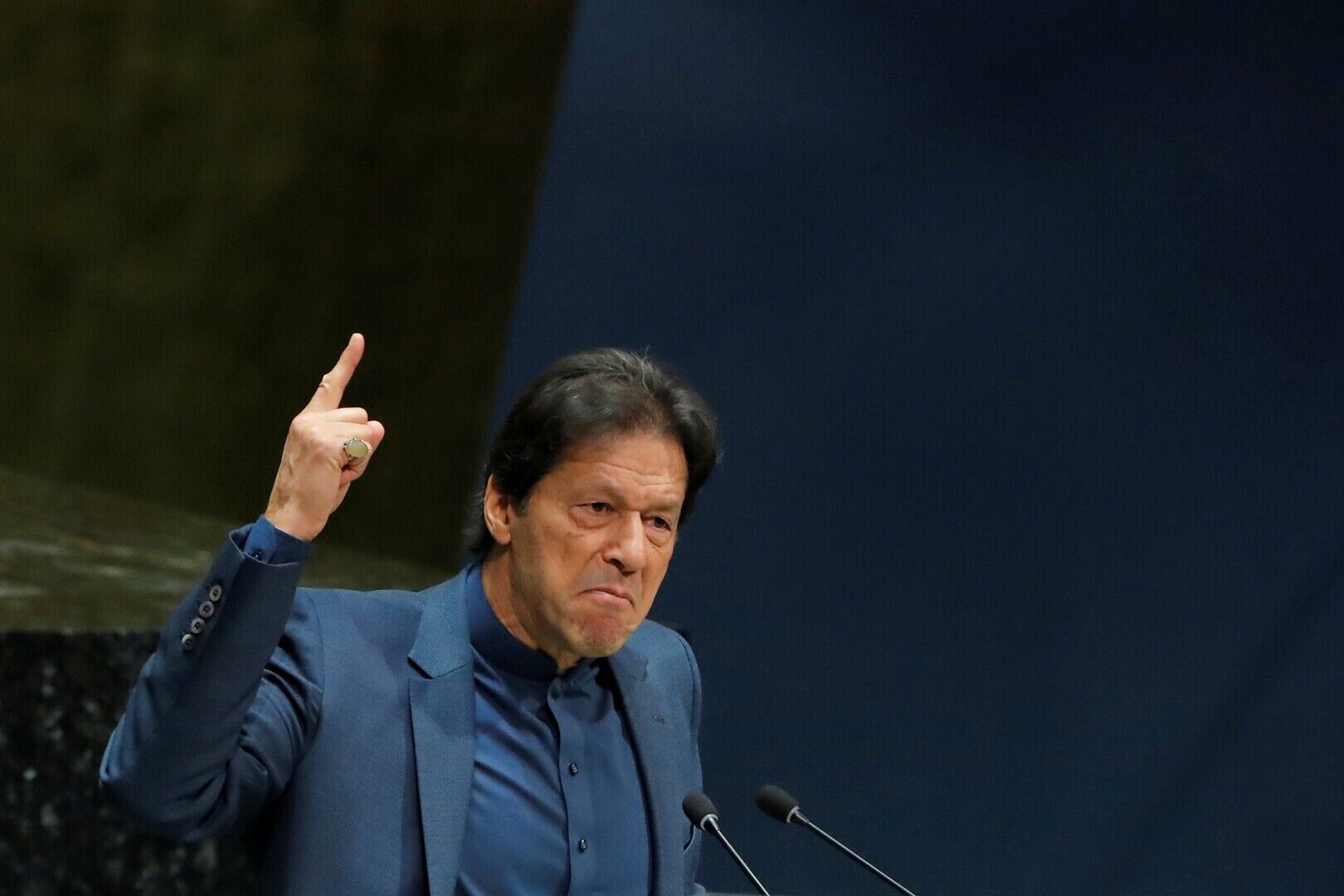 ببینید/ گفته می‌شود این تصویر از عمران خان نخست وزیر سابق پاکستان در سلول انفرادی زندان ثبت شده است