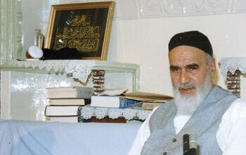 رهبر حزب توده در تعریف از امام خمینی چه گفته بود؟