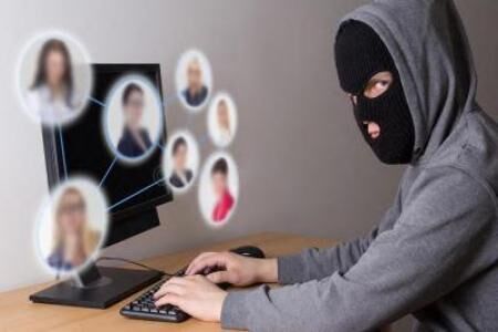 اخاذی اینستاگرامی از زنان با انتشار تصاویر خصوصی