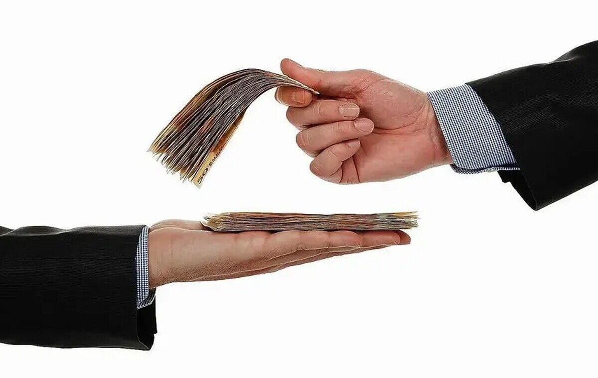 ضریب افزایش حقوق کارمندان دولت در فروردین اعمال شد