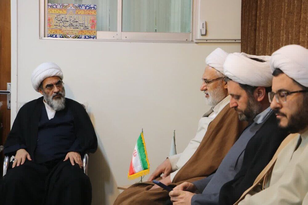 مردم «سهم امام» را به عنوان ادای تکلیف شرعی رعایت کنند
