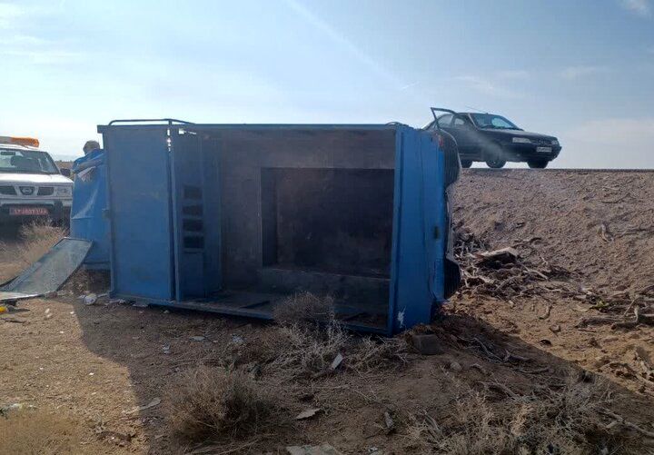 واژگونی نیسان در ایذه  ۸  مصدوم برجا گذاشت