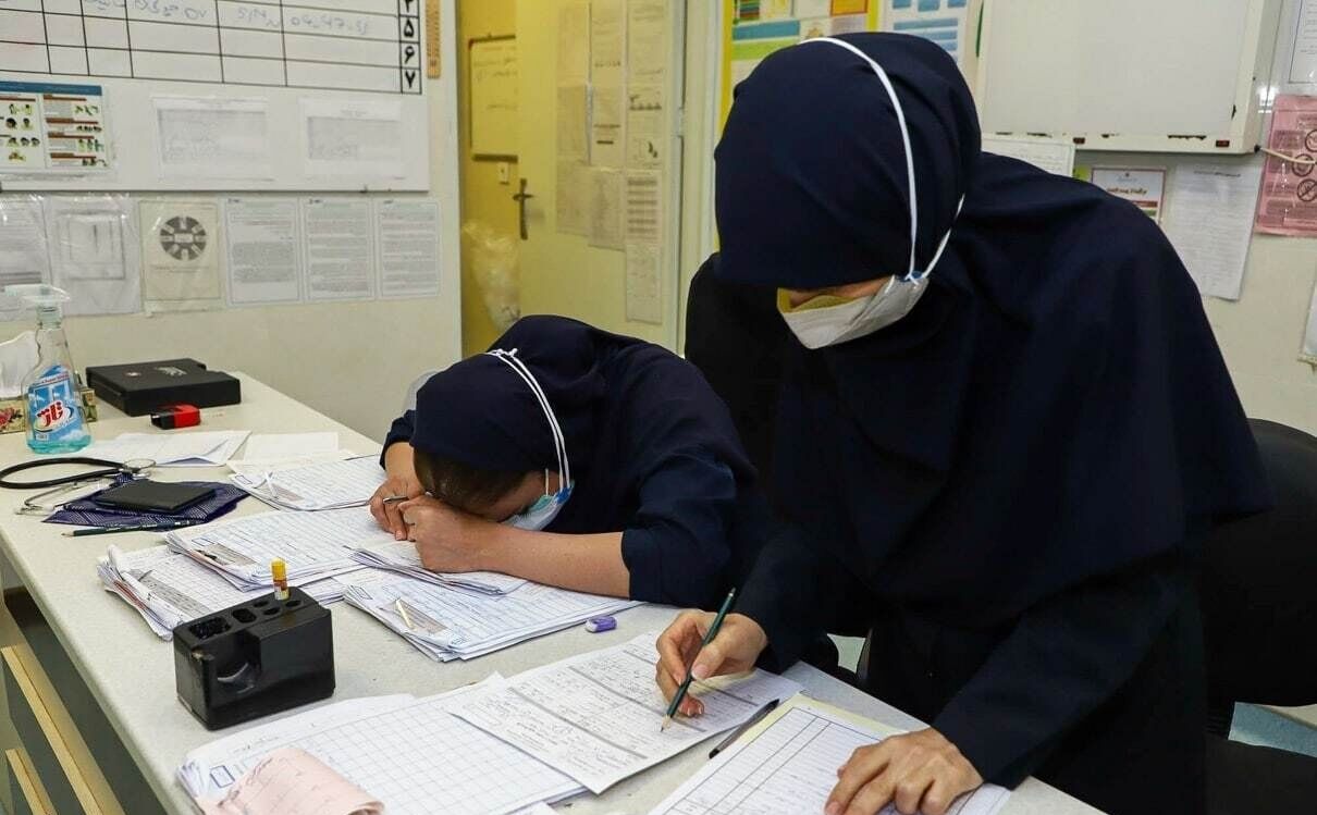 پرستاران به دلیل کمبود نیرو مجبور به اضافه کاری هستند