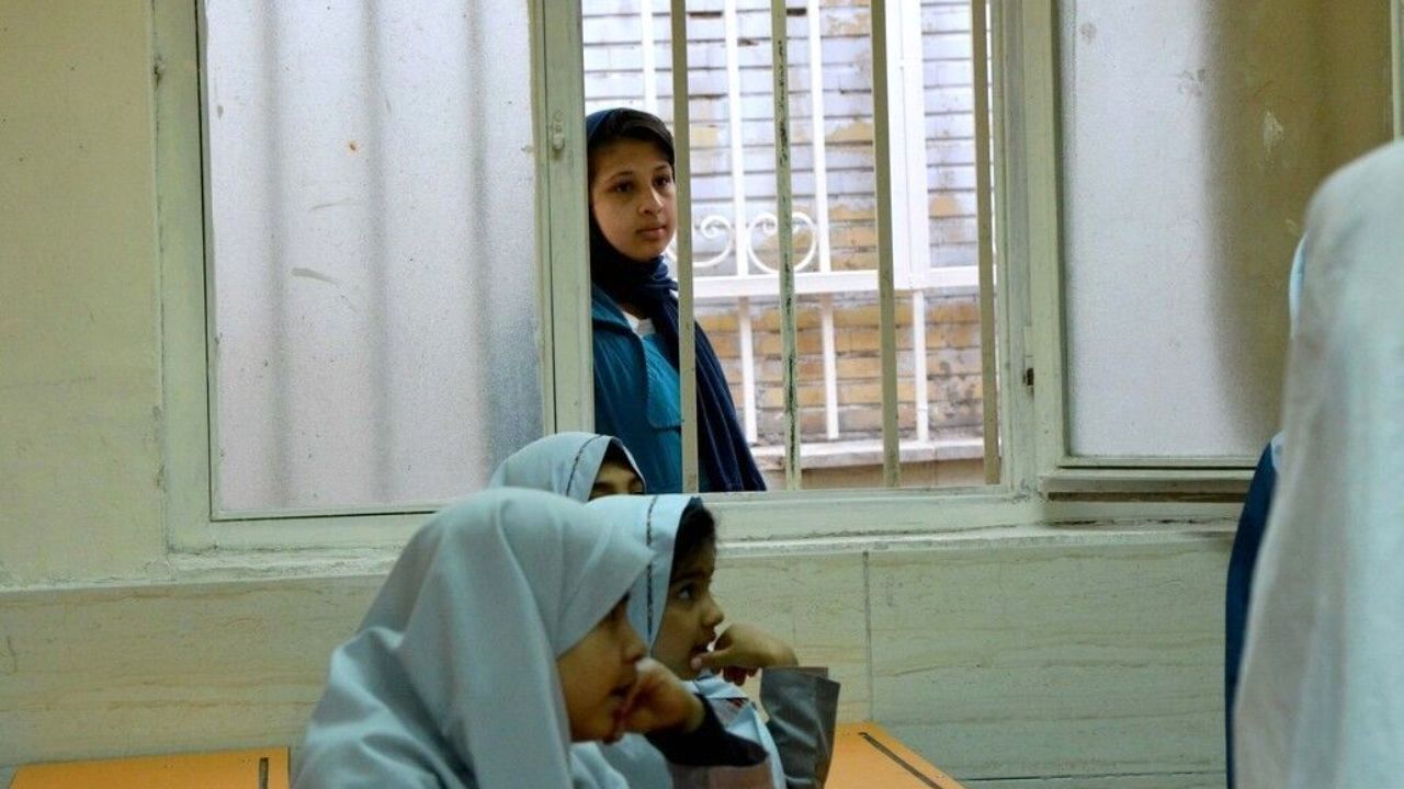 آمار قابل‌تامل روزنامه دولت از بحران آموزشی در کشور؛ حدود یک میلیون دانش‌آموز بازمانده از تحصیل داریم!