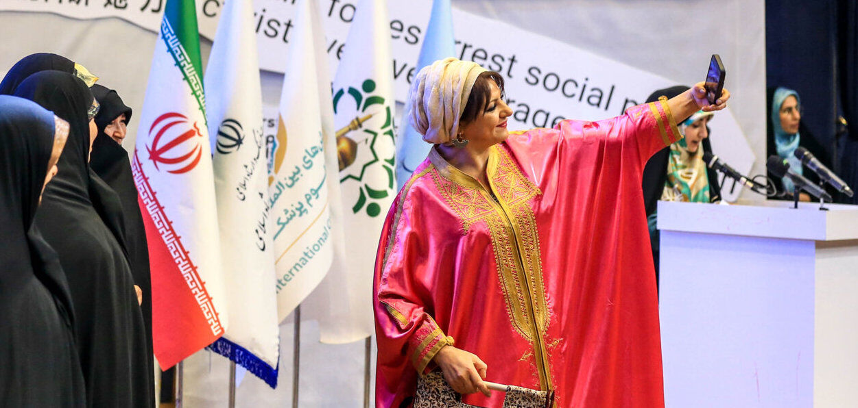سوال مهم از جمیله علم‌الهدی، «بانوی اول»: دستاورد همایش زنان تاثیرگذار و جشنواره خورشید چه بود؟