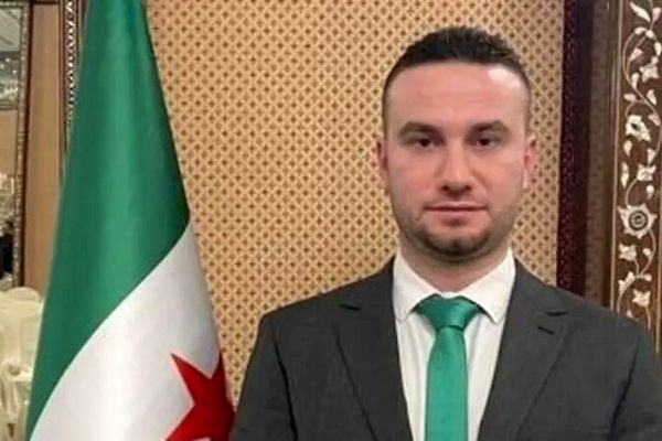 انفجارهای دمشق همزمان با سفر مکرون؛ دمشق از «اهداف سیاسی» پشت حمله خبر داد