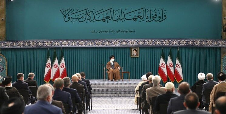 مسئولان در برنامه‌ریزی‌ها مطلقاً معطل مذاکرات هسته‌ای نشوند/ نقد کارهای مسئولان اشکالی ندارد اما نقد با نگاه خوش‌بینانه و خالی از سوءظن باشد