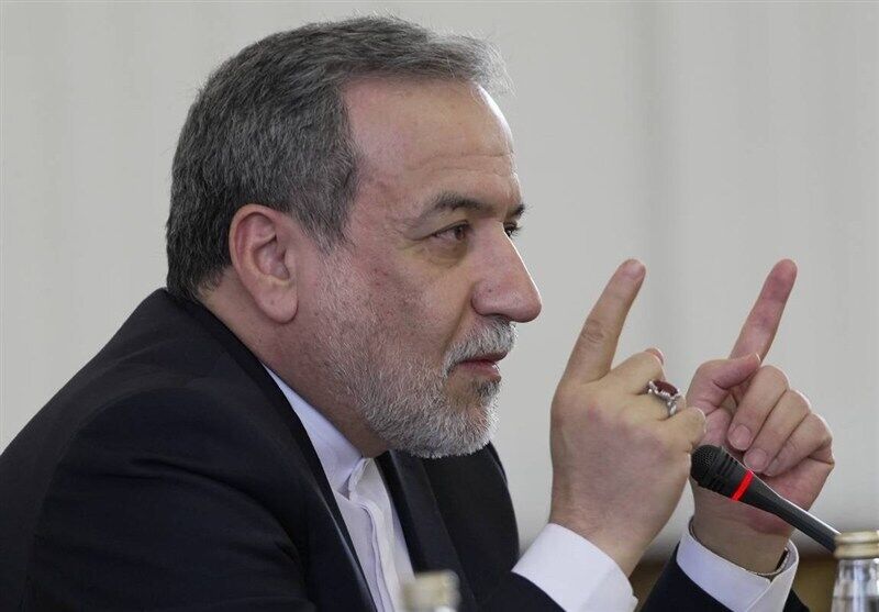 عراقچی: ایران از دعوت برای حضور در نشست شرم‌الشیخ سپاسگزار است اما نمی توانیم با حمله کنندگان به مردم ایران تعامل  کنیم