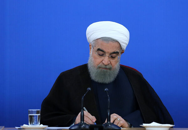 تسلیت حسن روحانی در پی درگذشت آیت الله فیضی سرابی