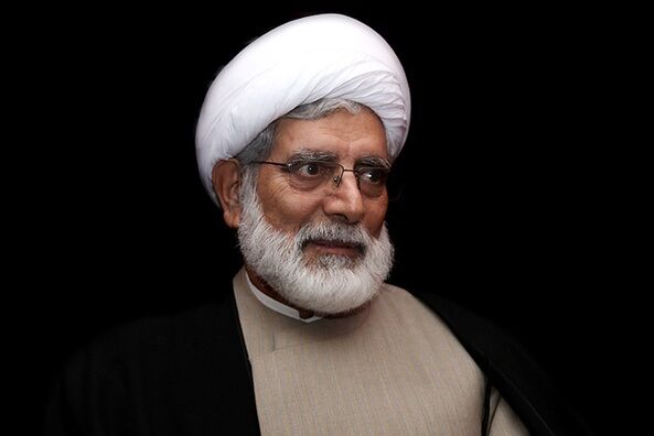 چوب لای چرخ دولت جدید گذاشتن رقابت محسوب نمی‌شود، بلکه خیانت به کشور و همه مردم است