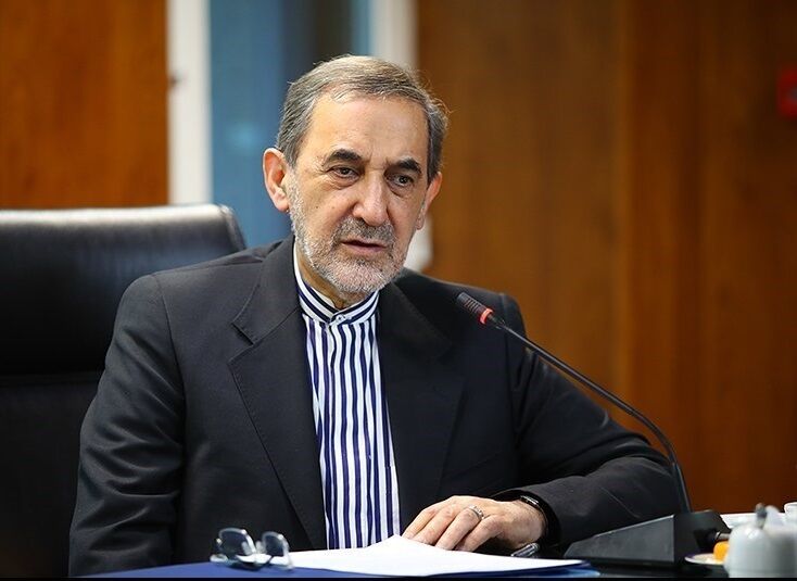 ولایتی خطاب به جلیلی: هرچه ما می‌گوییم درست نیست، فقط چیزی که شما می‌گویید درست است؟! + ویدئو
