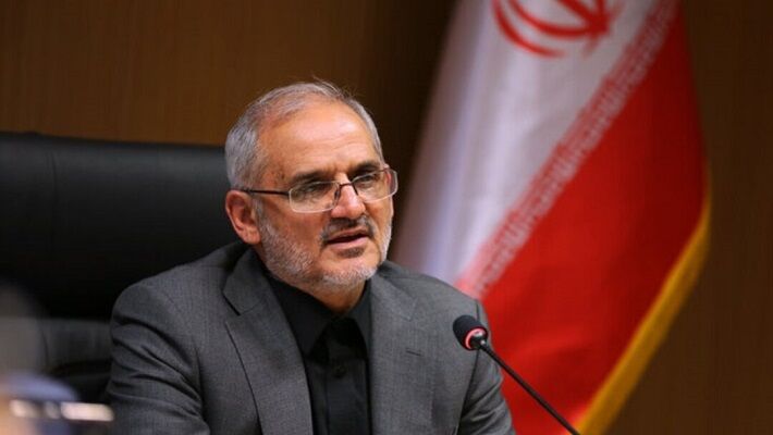 انتقال نهضت سوادآموزی به معاونت آموزش ابتدایی انهدام کامل این سازمان  است/ همین الان ۱۸ میلیون بی‌سواد در کشور داریو