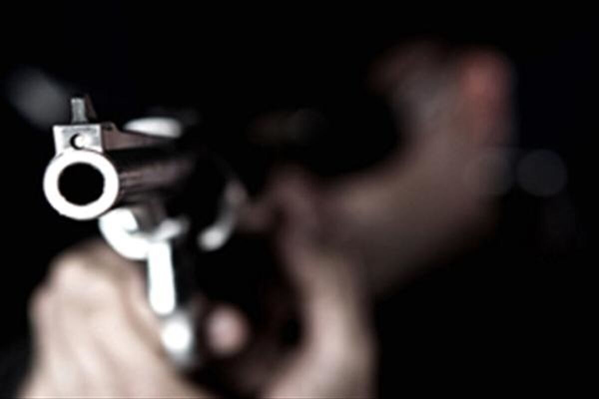 مردی باجناقش را با شلیک پنج گلوله به قتل رساند و فرار کرد