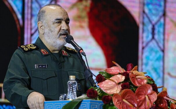 انتقام خون شهید صیاد خدایی را به سختی خواهیم گرفت