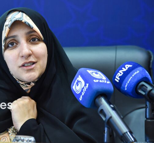 بهروز‌آذر:  رسیدگی به وضعیت زنان بازداشت‌شده از جمله پیگیری‌های دولت است