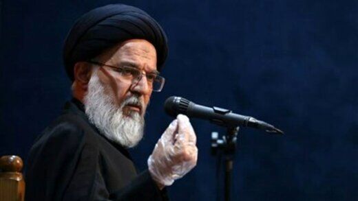 انقلاب اسلامی به نقطه پیروزی خود نزدیک شده / در مرحله تدوین قانون جدید برای جهان هستیم 