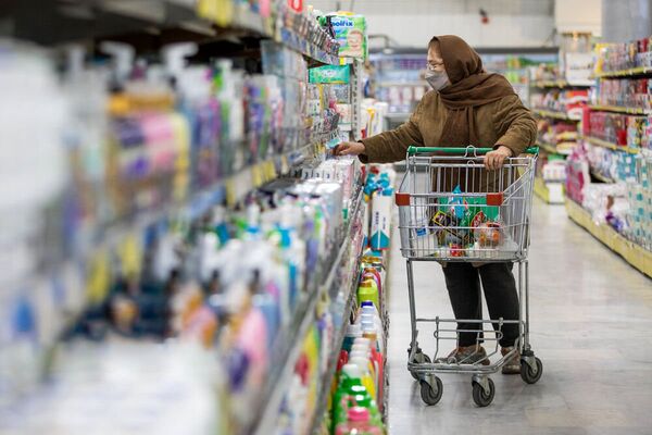 وضعیت کالاهای اساسی در بازار بعد از شروع جنگ سوم و آغاز محاصره دریایی به روایت روزنامه همشهری