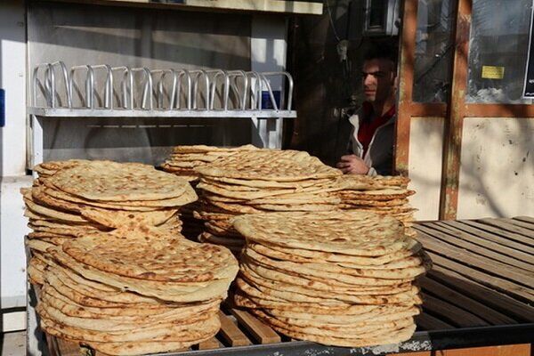 پرداخت یارانه مستقیم نان به همه ایرانیان/ نان برای مردم گران نمی‌شود