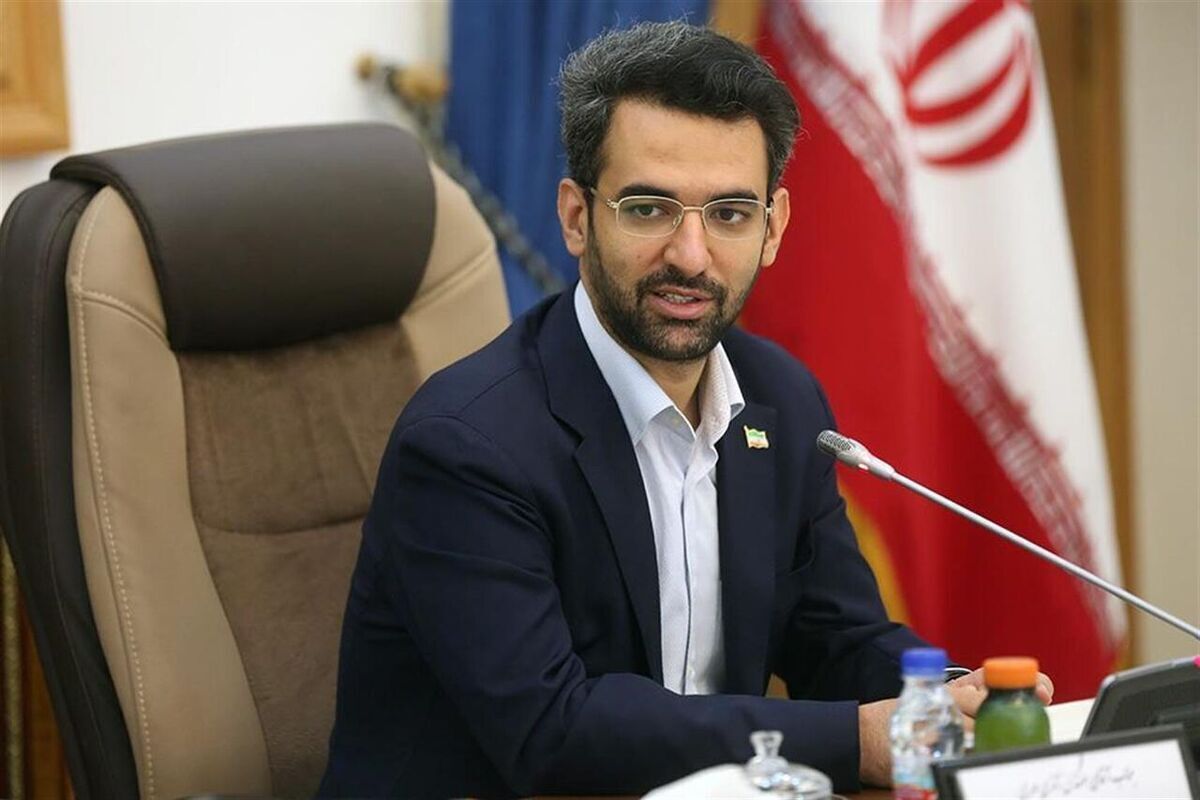 کنایه آذری جهرمی به افزایش 30درصدی تعرفه‌های اینترنت همراه؛ مارپیچ سیاست‌گذاری فناوری‌ اطلاعات را به سوی منافع مردم هدایت کنید نه به سوی جیب ایلان ماسک!