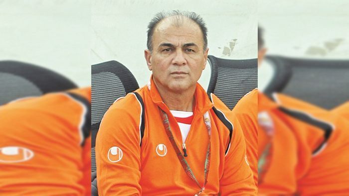 پیشکسوت پرسپولیس: اشکالی ندارد جام قهرمانی فصل قبل را به استقلال بدهند/ تارتار جسورانه بازیکان پیر را کنار گذاشت