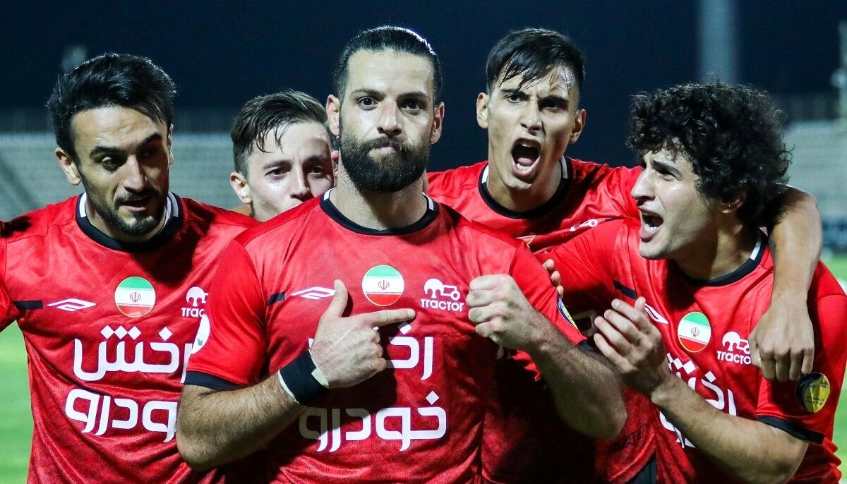گلزنترین مهاجم لیگ از جمع تراکتوریها جدا شد