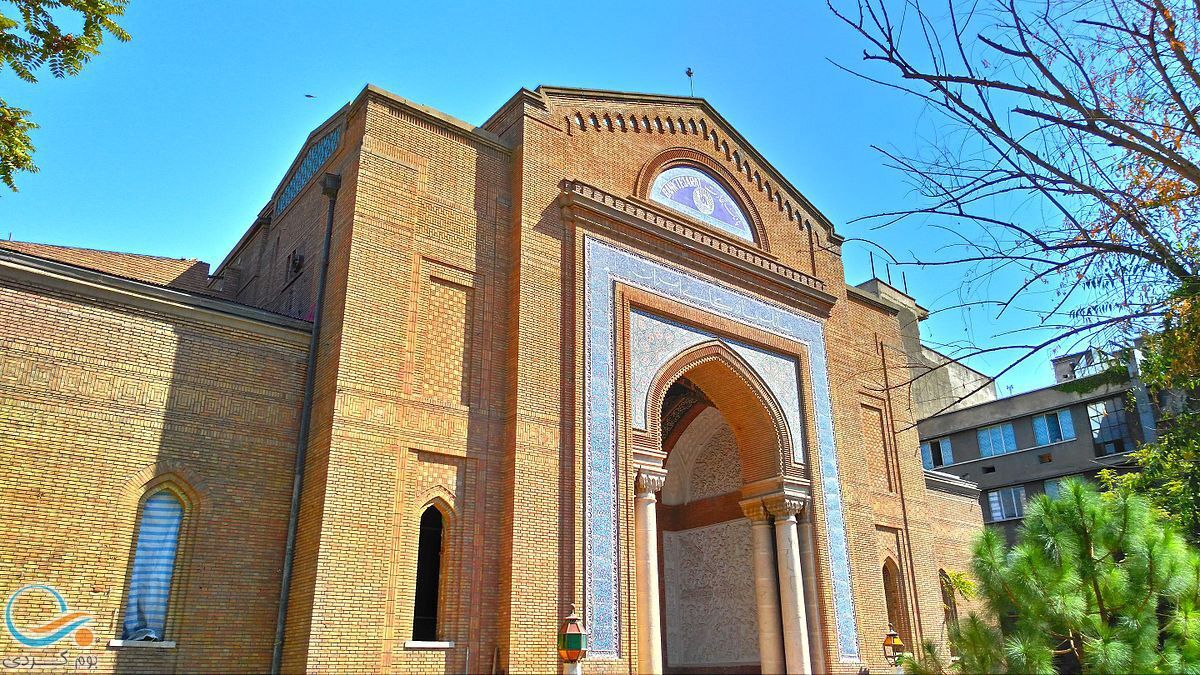 کارمندان شیک‌پوش اولین بانک ایران+عکس