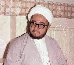 تصویر کمتر دیده شده از خلخالی در منزل شخصی‌اش + عکس