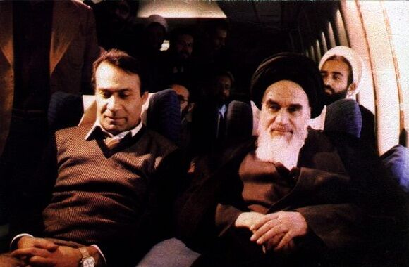 رمزگشایی روزنامه همشهری از پاسخ «هیچ» معروف امام خمینی؛ فرمود هیچ، چون خود را نمی‌دید