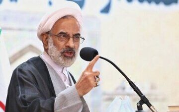 هشدار نماینده ولی فقیه در سپاه به مسئولین؛ سخن اختلافی نگویید و انسجام و اتحاد را حفظ کنید