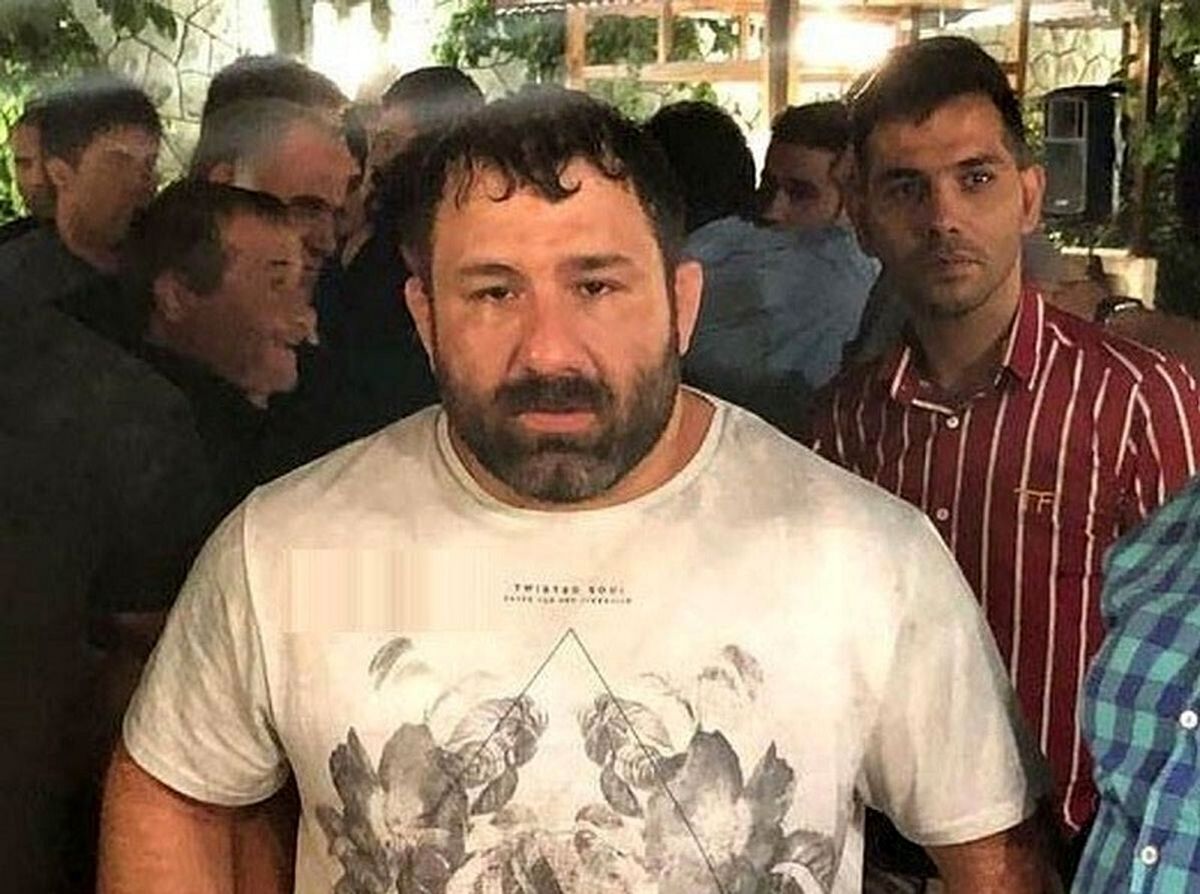 واکنش روزنامه اصولگرا به مصاحبه هانی کرده: وقاحت اراذل و اوباش را با سفیدشویی آنها بیشتر نکنید؛ هدف صرفاً کسب بازدید و وایرال شدن است یا چیزی فراتر از آن؟