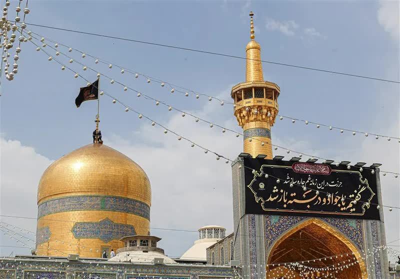 جزئیات مراسم بدرقه امام شهید؛ حرم امام رضا(ع) بدون وقفه پذیرای زائران است